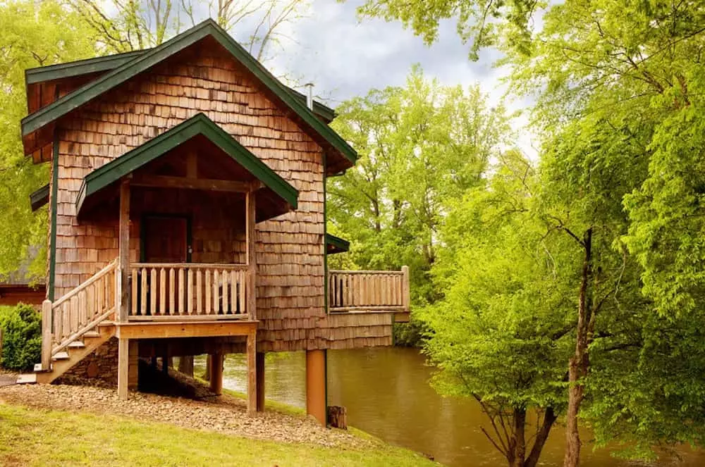 Gatlinburg cabin by the river