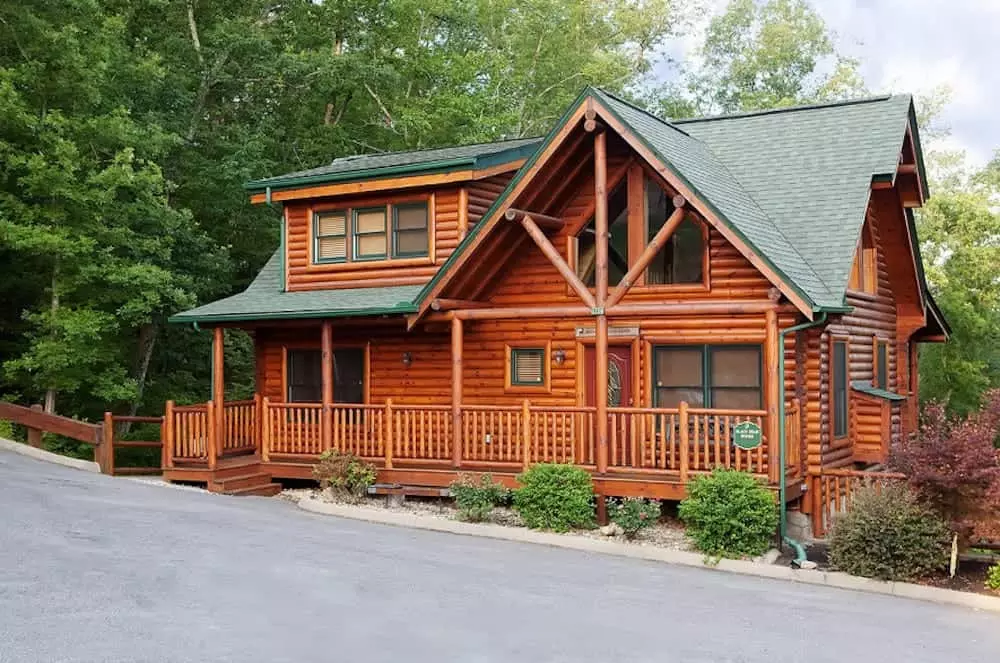 one of the 5 bedroom cabins in pigeon forge
