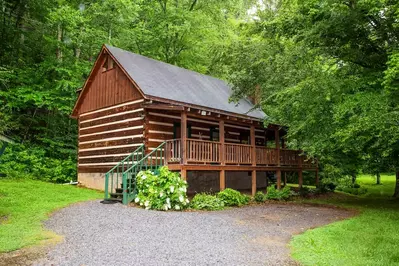 Smoky Mountain Memories cabin