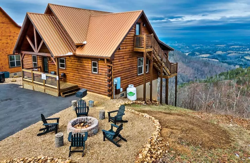 Lazy Bear Lodge cabin with outdoor fire pit and mountain views