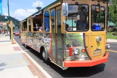 gatlinburg trolley