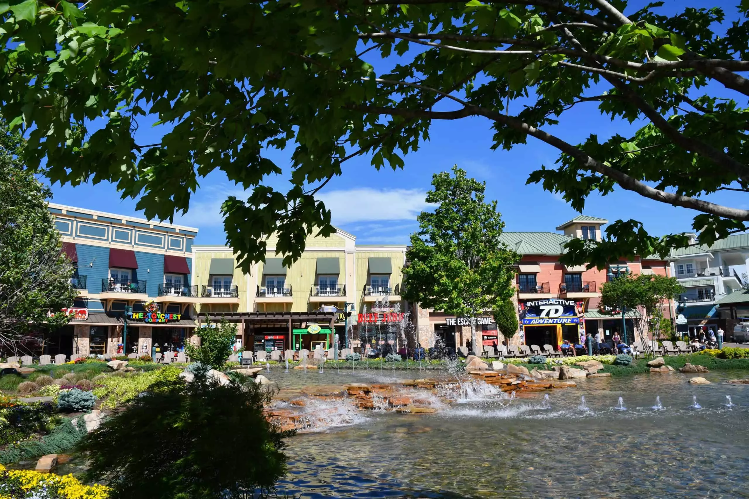 shops at the island in pigeon forge
