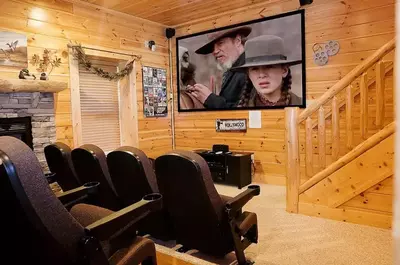 5 bedroom cabin with media room