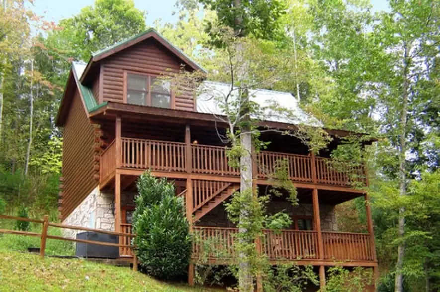 three story cabin lazy daze lodge
