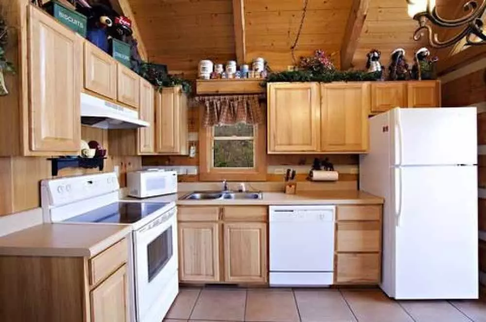 1 bedroom cabin kitchen