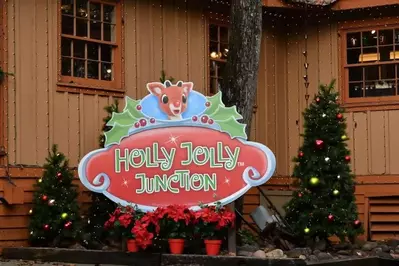 Holly Jolly Junction at Dollywood