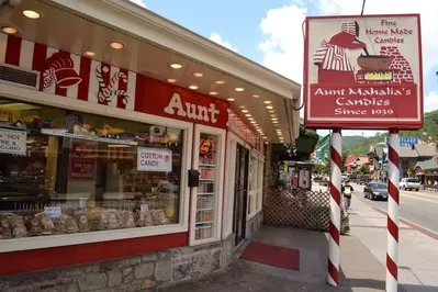 Aunt Mahalia's Candies in Gatlinburg.