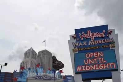 King Kong scaling the Hollywood Wax Museum in Pigeon Forge.