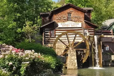 Scenic photo of the Dollywood Grist Mill.