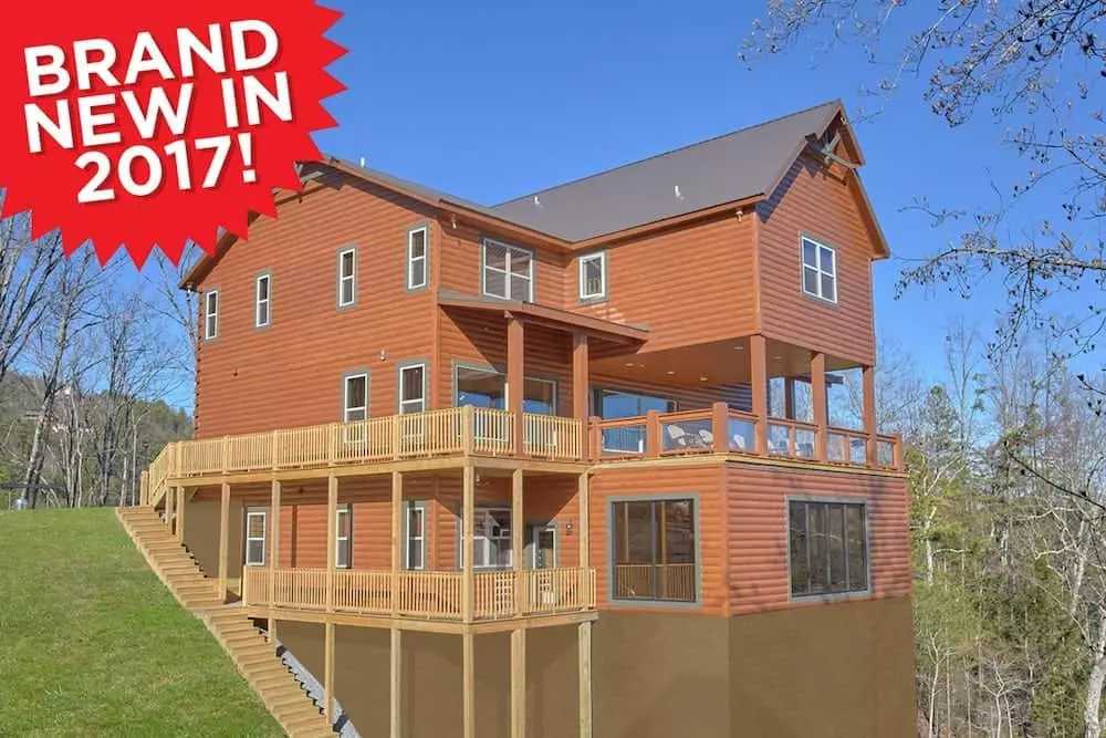 5 Reasons to Stay in a Large Cabin in Pigeon (Plus Behindthe