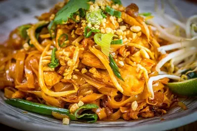 A plate of Pad Thai.