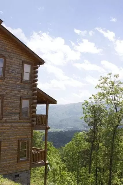 Dream View Manor Cabin in Pigeon Forge