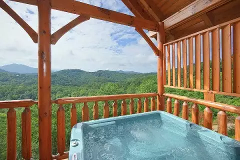 outdoor hot tub at Heavenly Daze Pigeon Forge cabin
