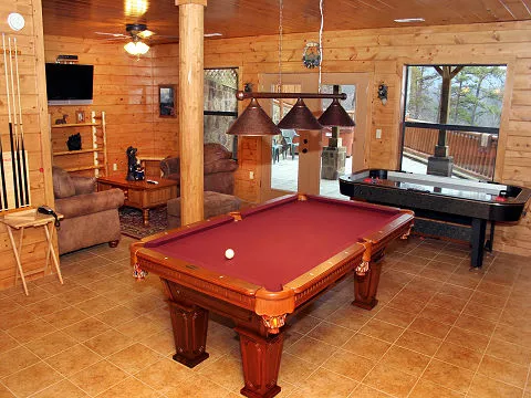 Can't Bear to Leave cabins near Pigeon Forge parkway