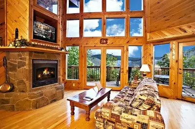 Simply Irresistible Mountain View Cabin in the Smoky Mountains