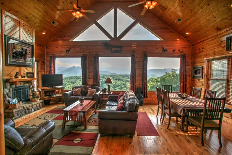 CADES COVE VISTA LODGE