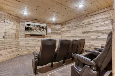 CAMPFIRE LODGE
