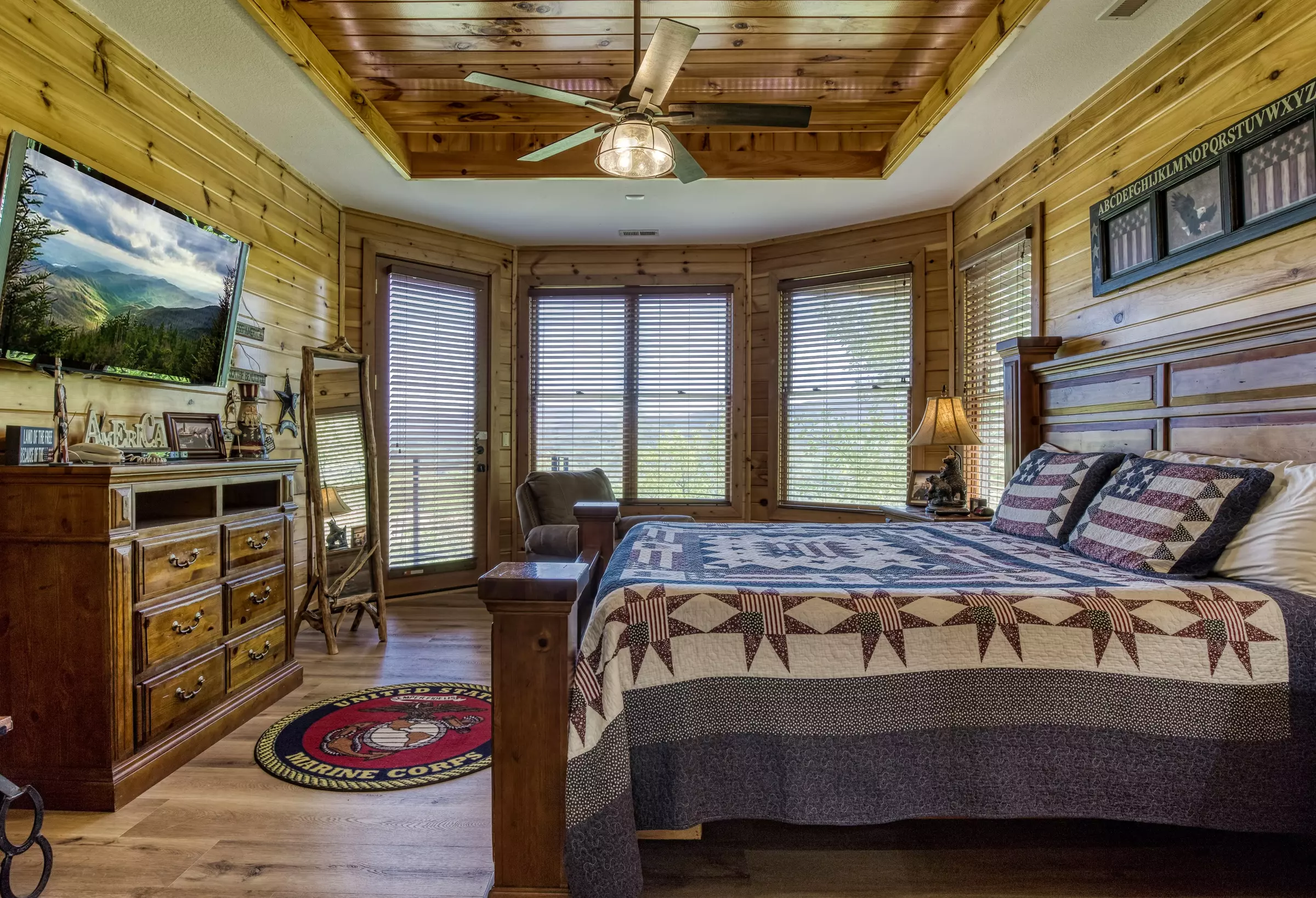 FIVE BEARS MOUNTAIN VIEW LODGE