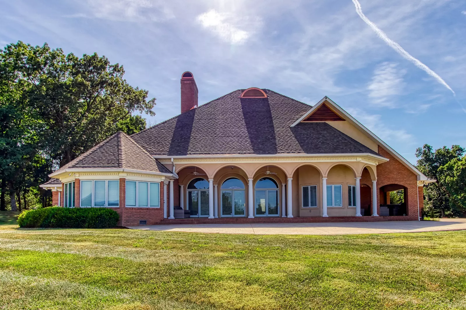 ESTATE AT RIDGE ROAD