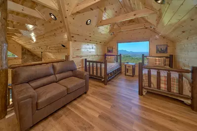 HEAVEN'S VIEW LODGE