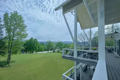 GRAND LECONTE LODGE