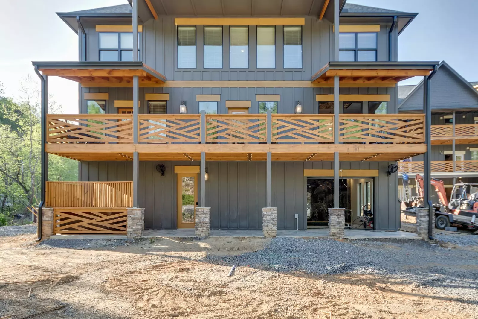 LAUGHING BEAR LODGE
