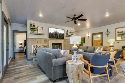 LAUGHING BEAR LODGE