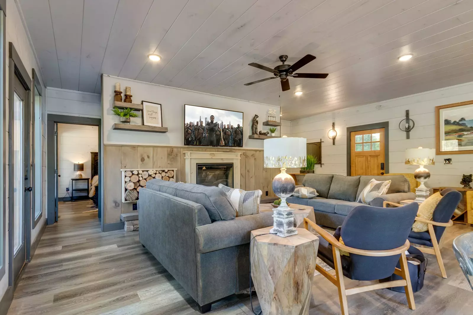 LAUGHING BEAR LODGE