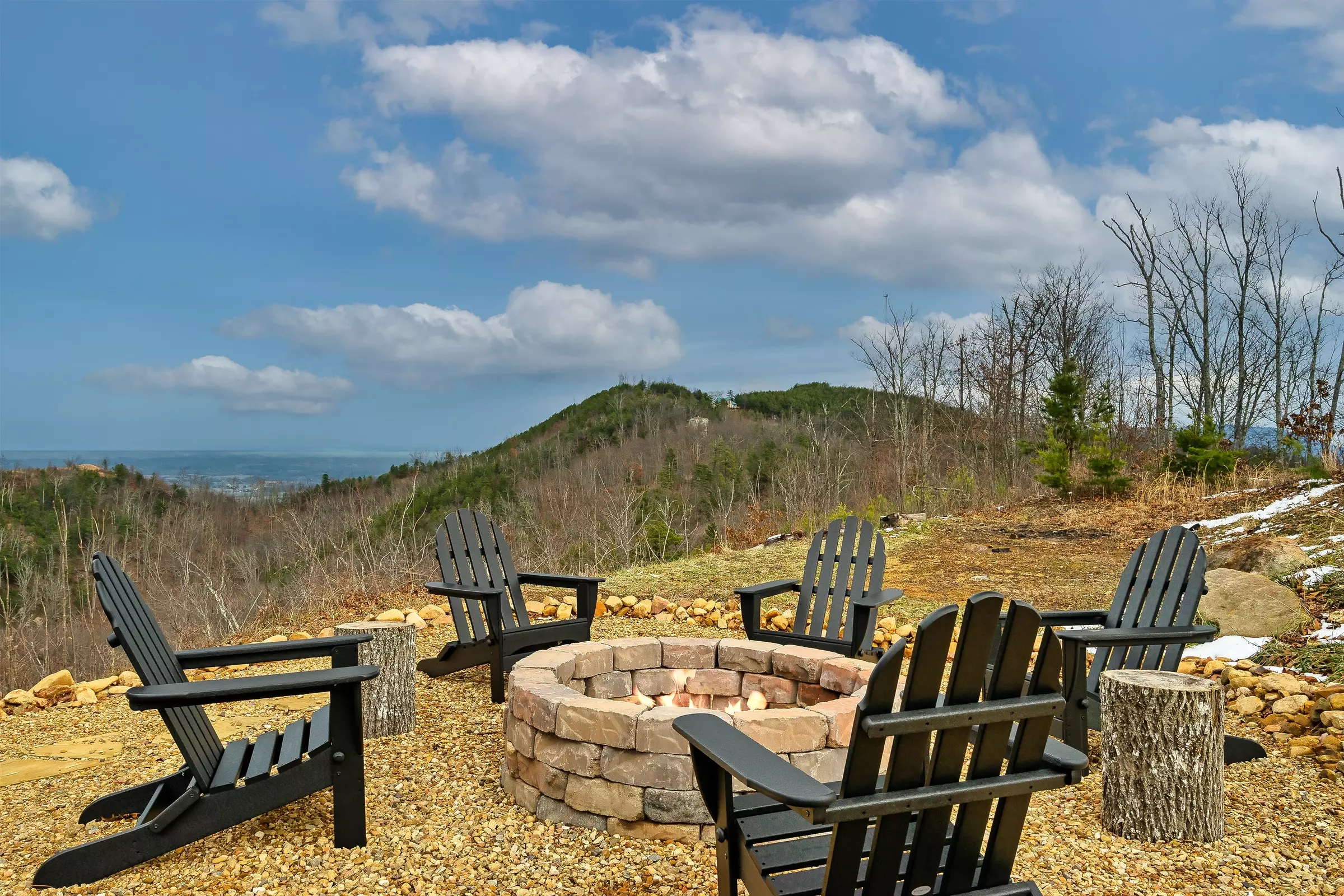 LAZY BEAR LODGE