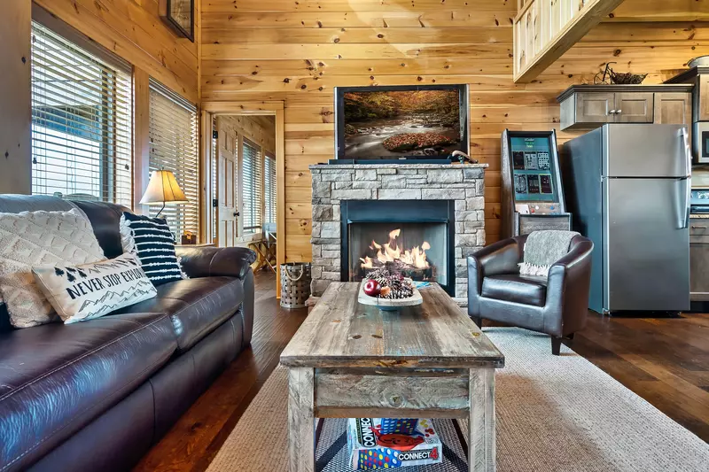 LAZY BEAR LODGE
