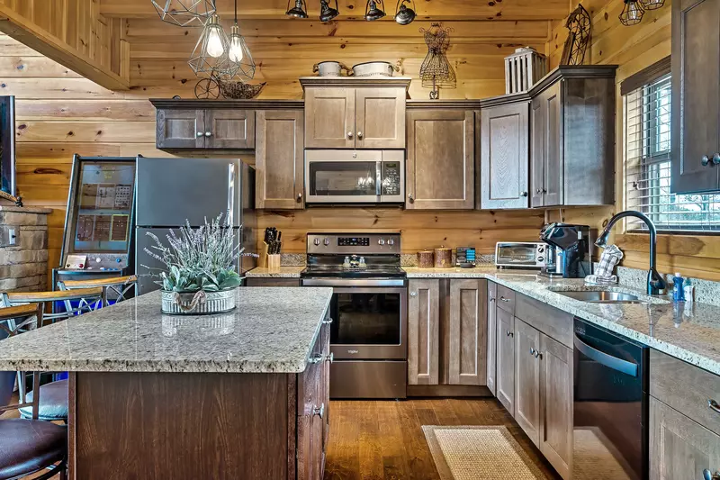 LAZY BEAR LODGE
