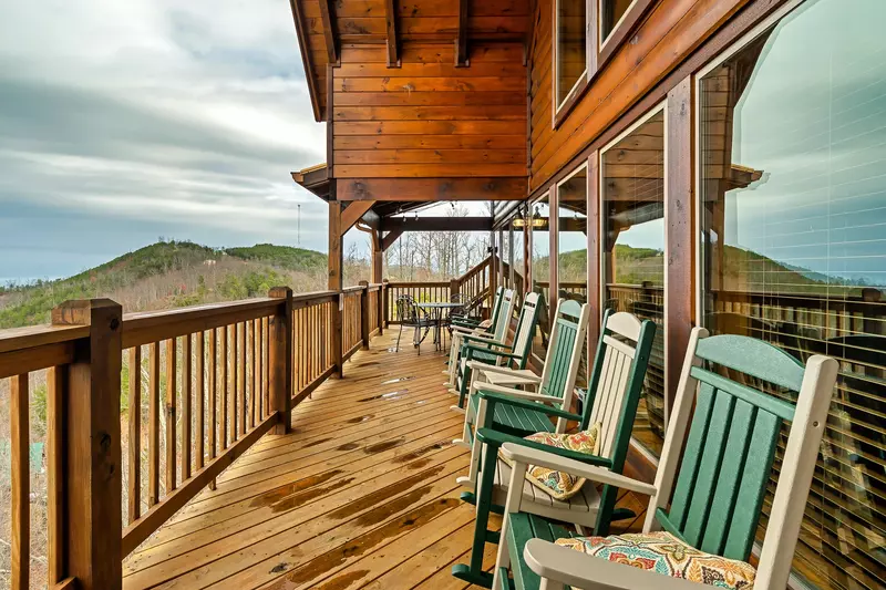 LAZY BEAR LODGE