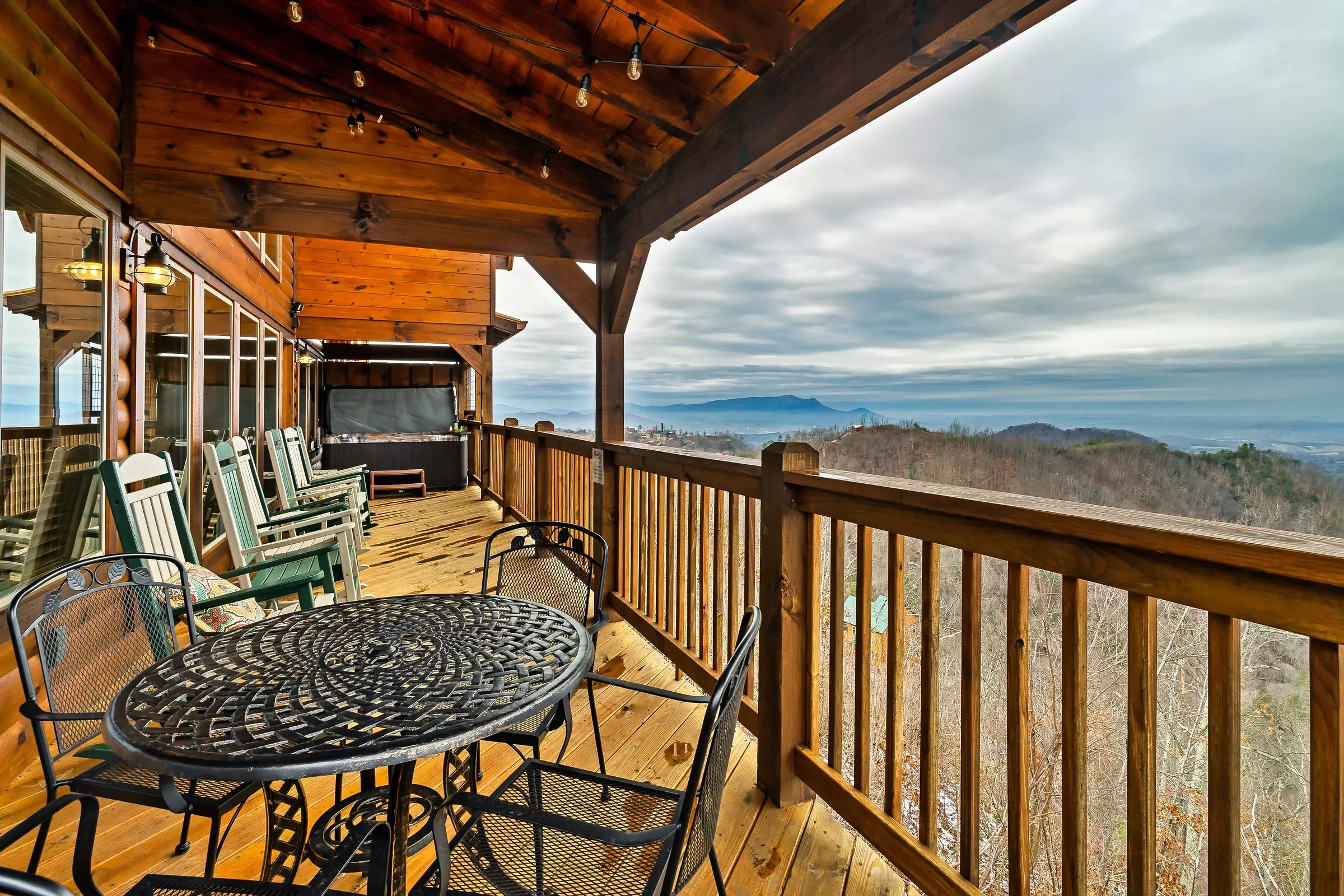 LAZY BEAR LODGE
