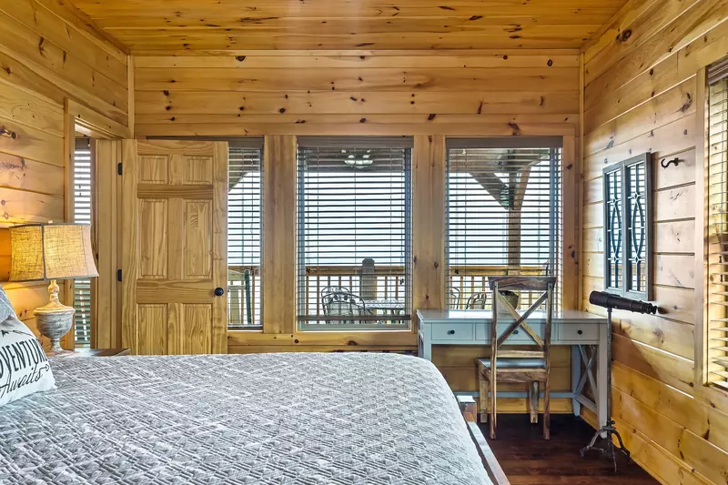 LAZY BEAR LODGE