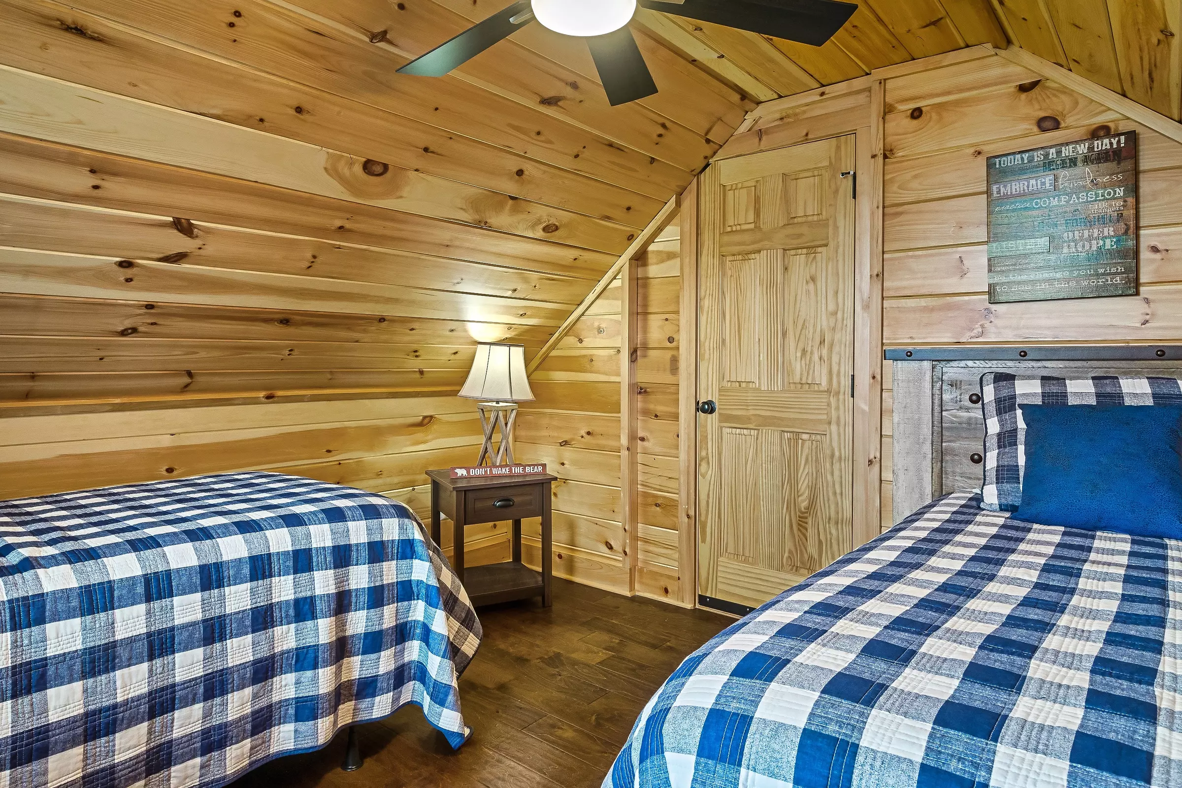 LAZY BEAR LODGE