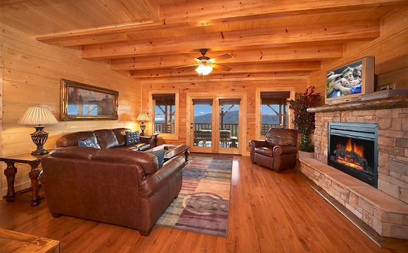 Comfortable living room at Majestic View Lodge cabin near Pigeon Forge and Gatlinburg