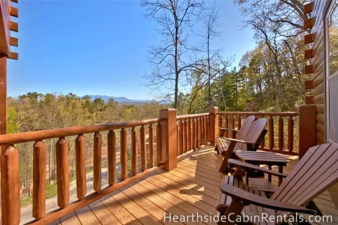  Mountain Top Retreat cabin in Pigeon Forge with private deck.
