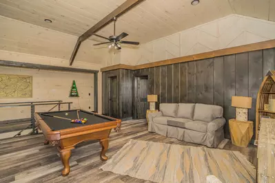 ROCKY TOP LODGE