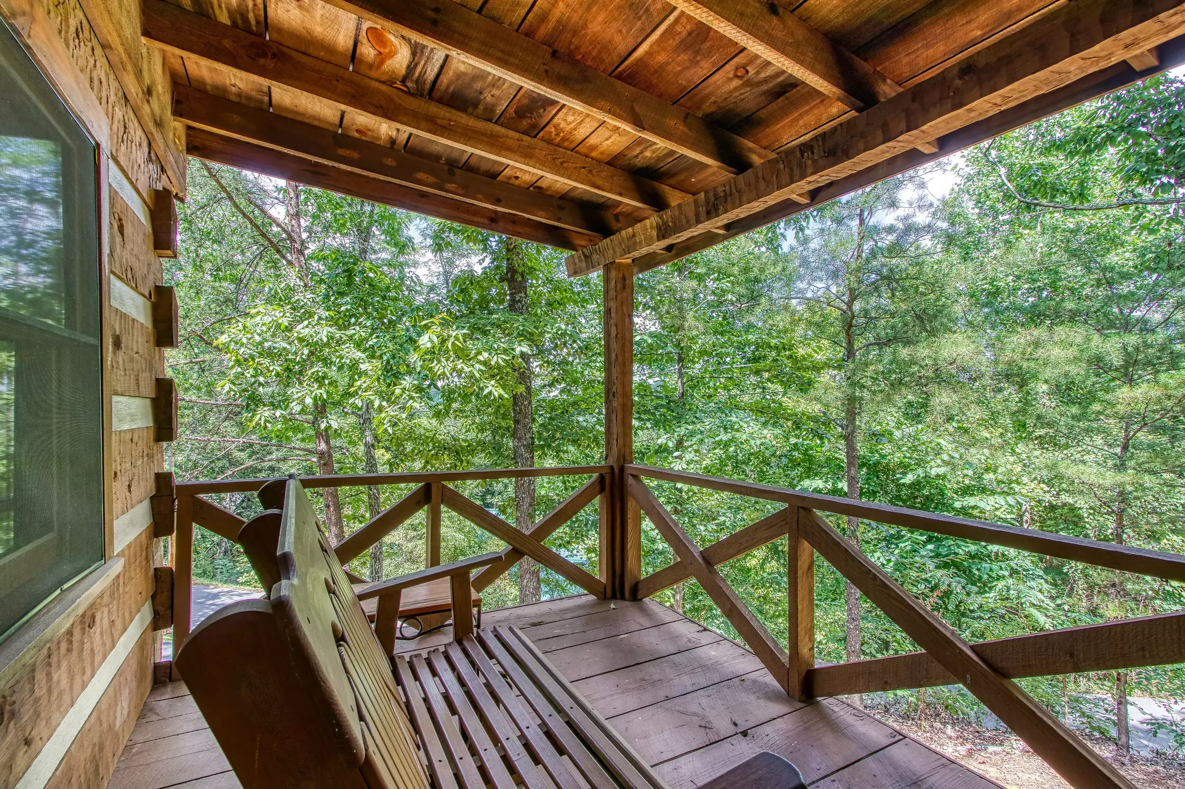 ROMANTIC HIDEAWAY