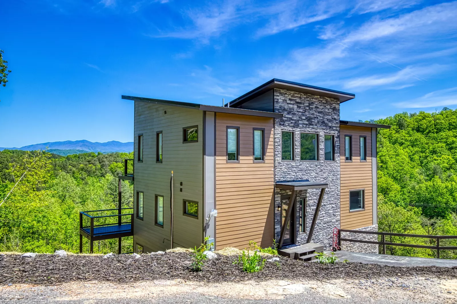 MOUNTAIN SPRINGS MANOR