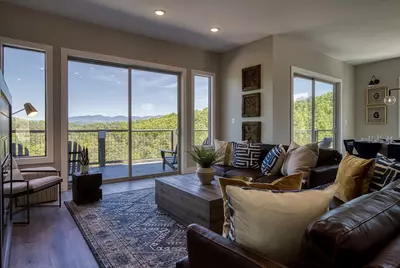 MOUNTAIN SPRINGS MANOR