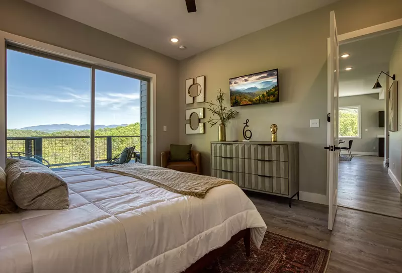 MOUNTAIN SPRINGS MANOR