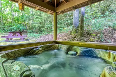 SLEEPING BEAR HIDEAWAY