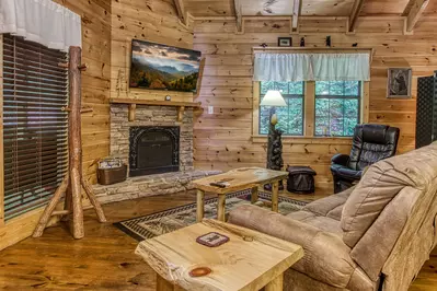 SLEEPING BEAR HIDEAWAY