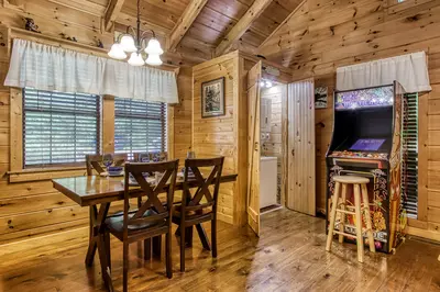 SLEEPING BEAR HIDEAWAY