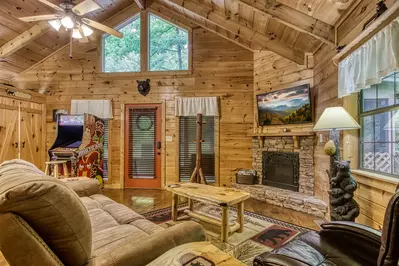 SLEEPING BEAR HIDEAWAY