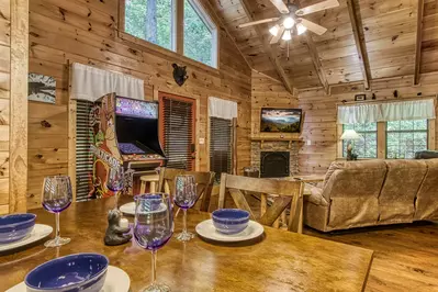 SLEEPING BEAR HIDEAWAY