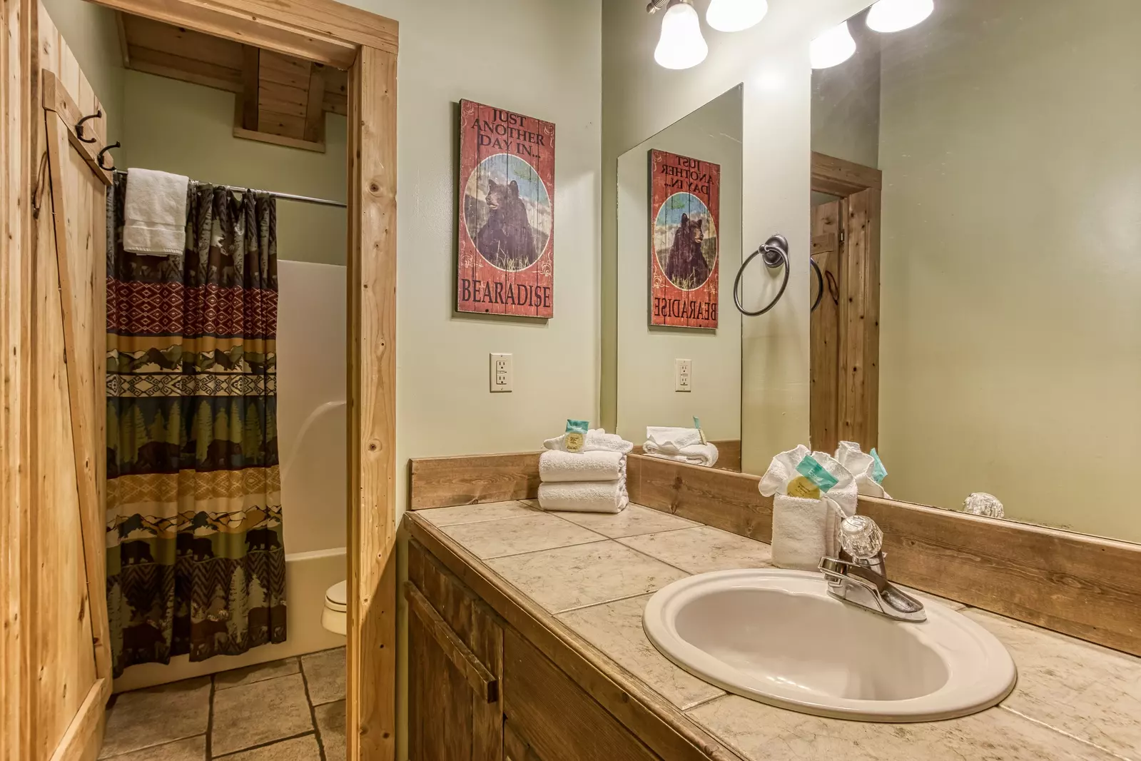 SLEEPING BEAR HIDEAWAY