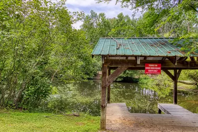 SLEEPING BEAR HIDEAWAY