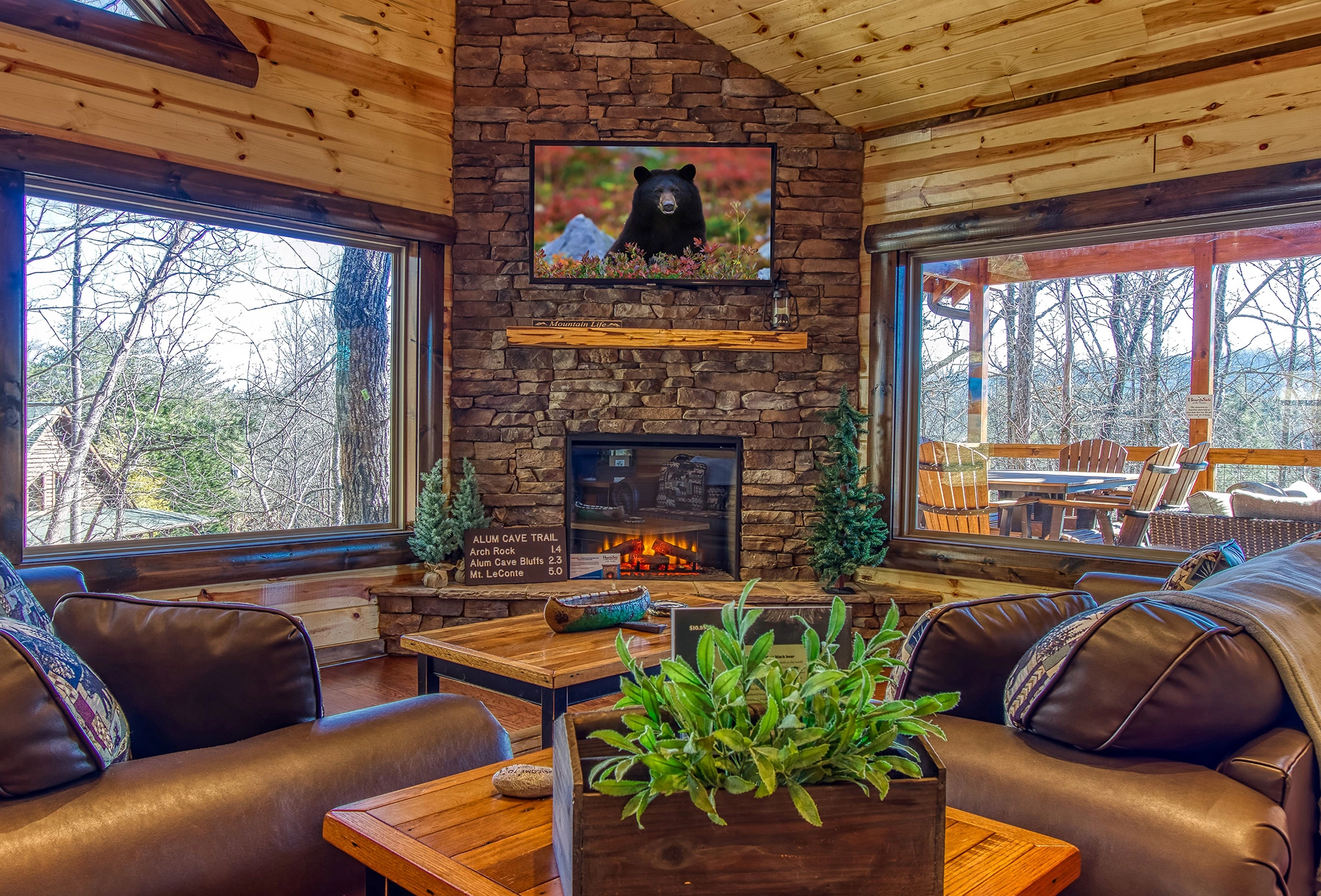 SMOKY BEAR'S RETREAT